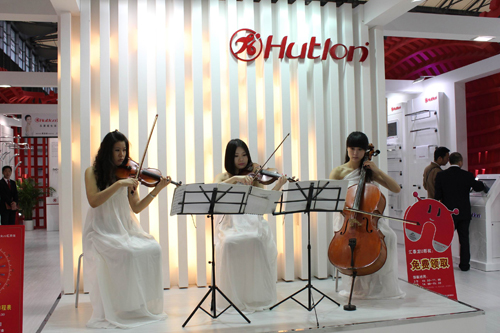 展館里弦樂(lè)表演